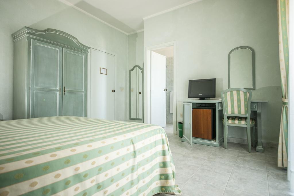 Hotel Murano Россано Номер фото